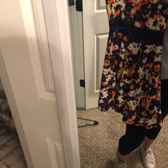 Bright summer dress - Picture 3 of 3